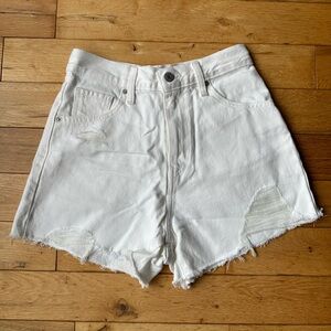 White Levi’s High Waisted Mom Shorts